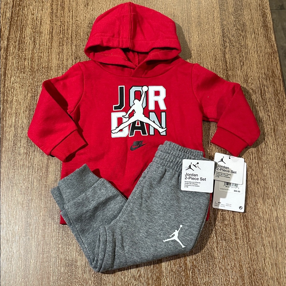NWT Jordan Nike Outfit Baby Boy 12 Months hoodie/sweats